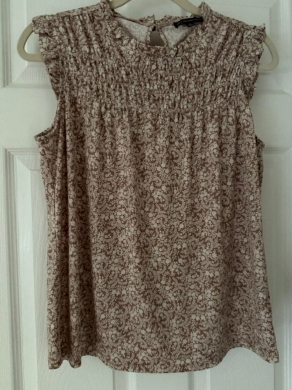 (4 for $20) ADRIANNA PAPELL Mock Neck Print Top - S - EUC